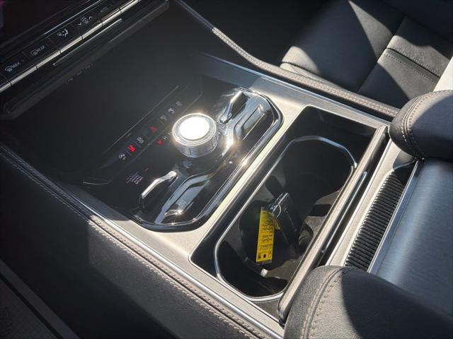 2024 Jeep Wagoneer Series II Carbide 4x4