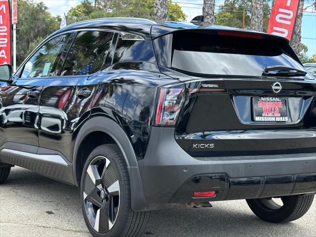 2025 Nissan Kicks SR FWD