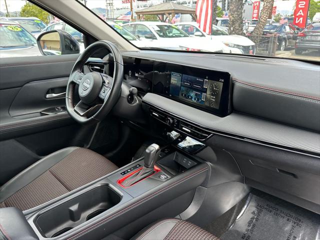 2025 Nissan Kicks SR FWD