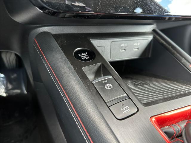 2025 Nissan Kicks SR FWD