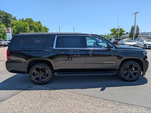 2020 Chevrolet Suburban 4WD LT