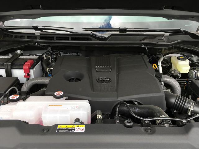 2026 Toyota Tundra SR5 CrewMax 5.5' Bed