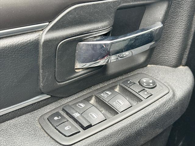 2024 Ram 1500 Classic Warlock Crew Cab 4x4 5'7" Box