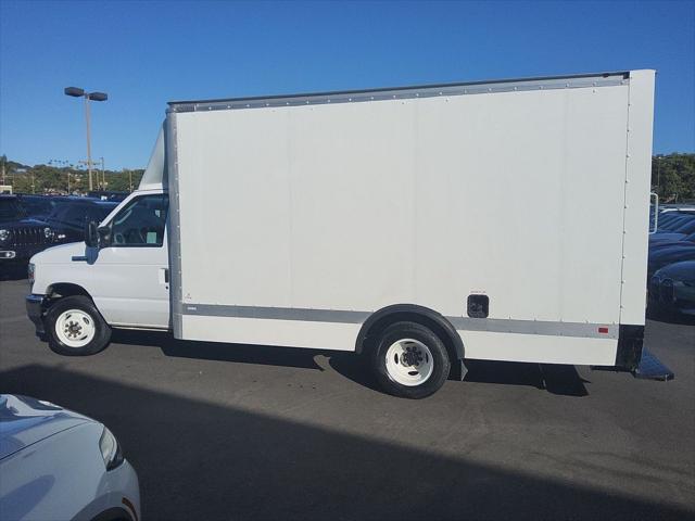 2022 Ford E-350 Cutaway Base