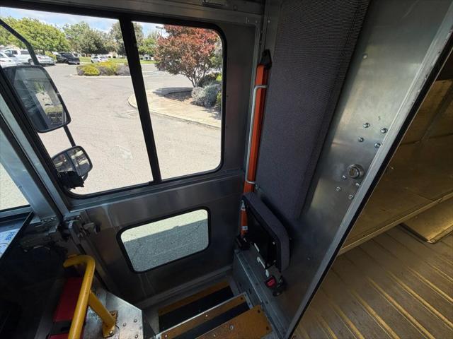 2019 Ford E-450 Stripped E450 Cutaway 158WB DRW