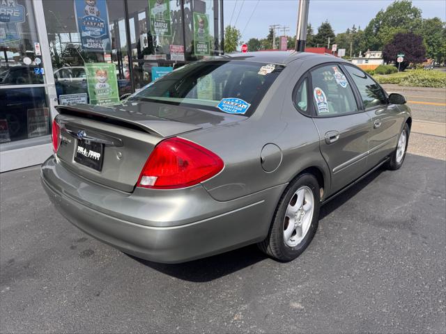 2001 Ford Taurus SE