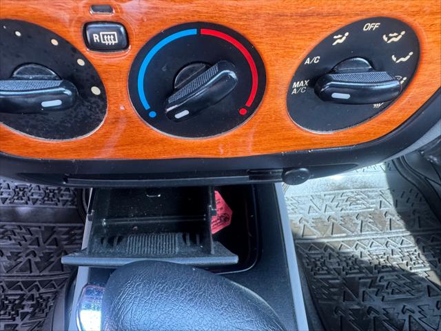 2001 Ford Taurus SE