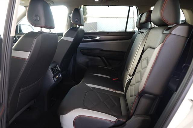 2026 Volkswagen Atlas Peak Edition