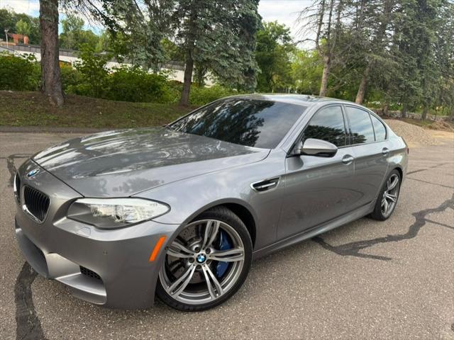 2013 BMW M5 4dr Sdn