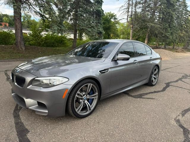 2013 BMW M5 4dr Sdn