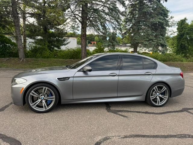 2013 BMW M5 4dr Sdn