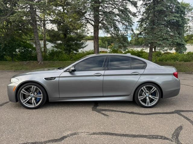 2013 BMW M5 4dr Sdn