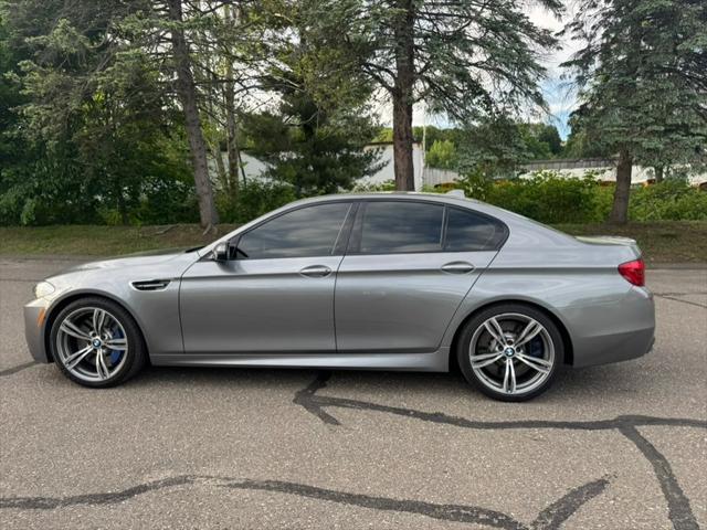 2013 BMW M5 4dr Sdn