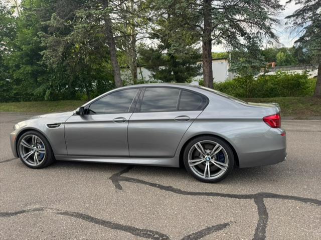 2013 BMW M5 4dr Sdn