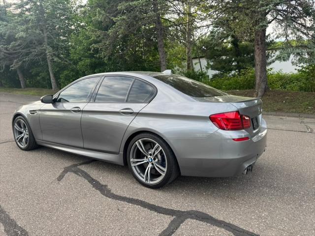 2013 BMW M5 4dr Sdn