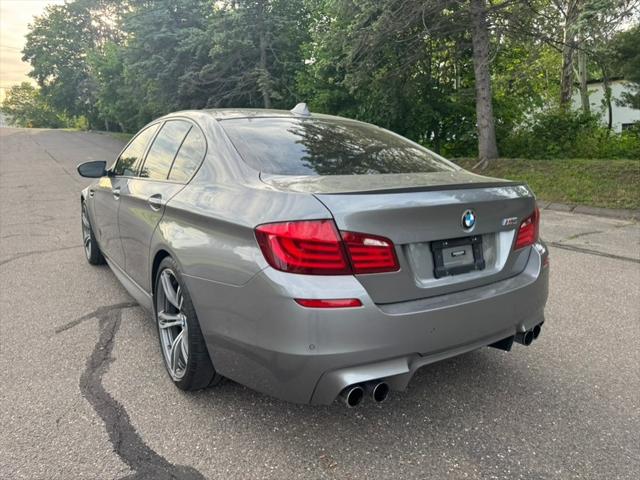 2013 BMW M5 4dr Sdn