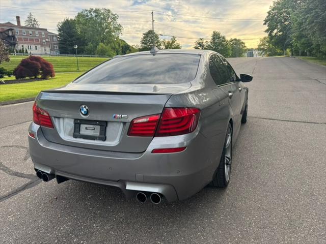 2013 BMW M5 4dr Sdn