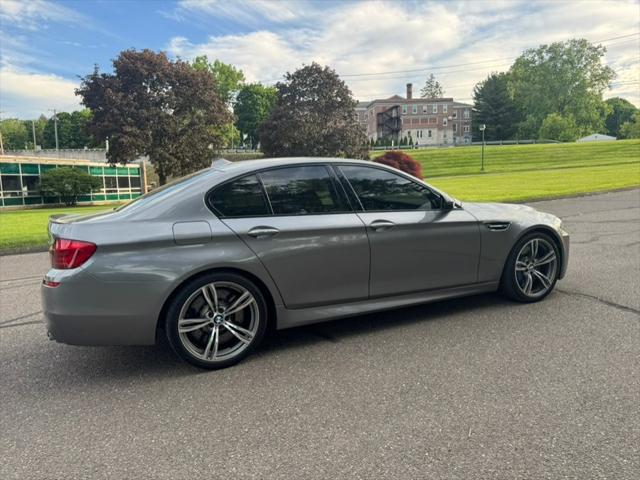 2013 BMW M5 4dr Sdn