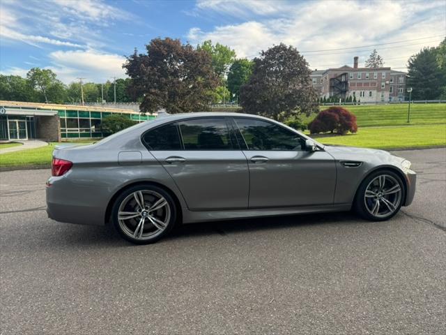 2013 BMW M5 4dr Sdn