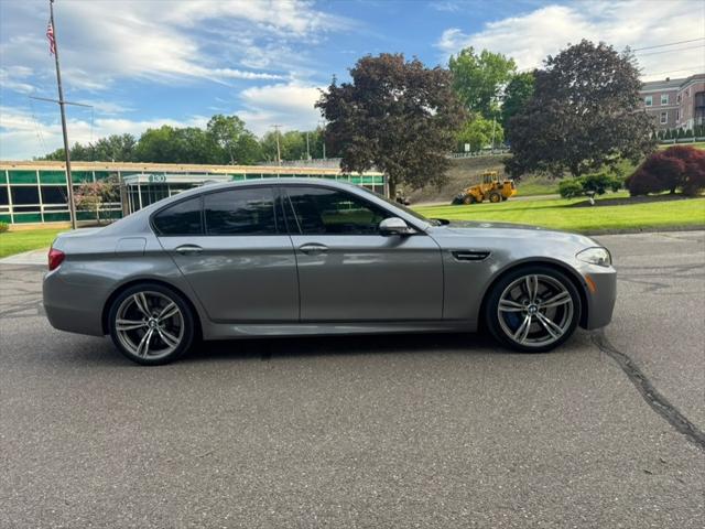 2013 BMW M5 4dr Sdn