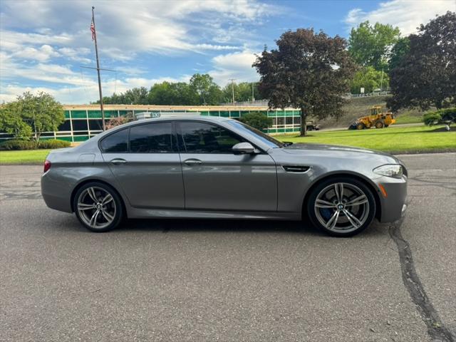 2013 BMW M5 4dr Sdn