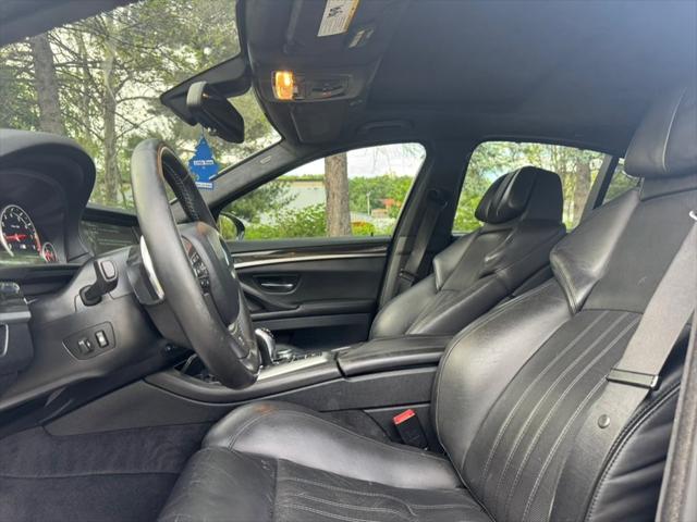 2013 BMW M5 4dr Sdn