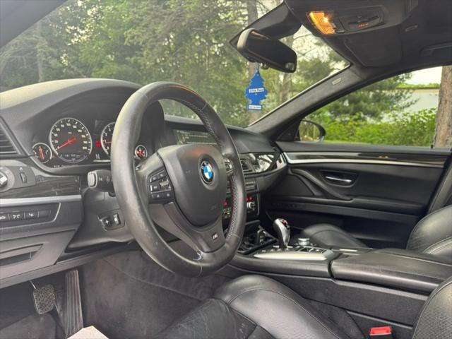 2013 BMW M5 4dr Sdn
