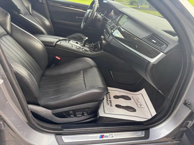 2013 BMW M5 4dr Sdn