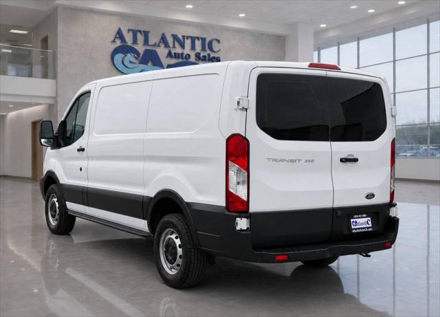 2019 Ford Transit 250 3dr SWB Low Roof Cargo Van w/Sliding Passenger Side Door