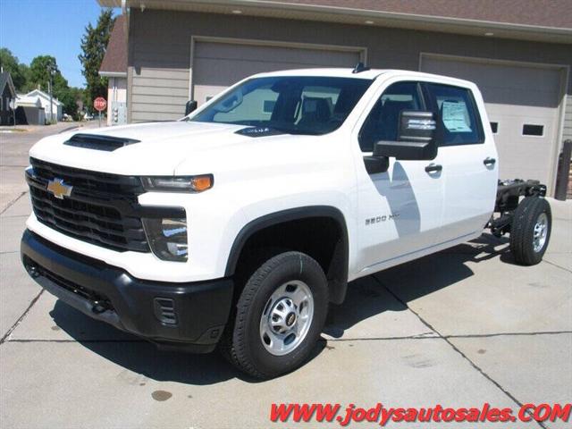 2024 Chevrolet Silverado 2500HD 4WD Crew Cab Long Bed Work Truck