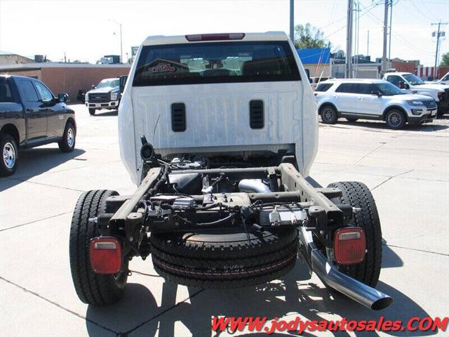2024 Chevrolet Silverado 2500HD 4WD Crew Cab Long Bed Work Truck