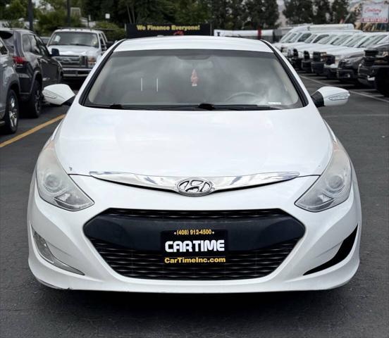 2013 Hyundai Sonata Hybrid Limited 4dr Sedan