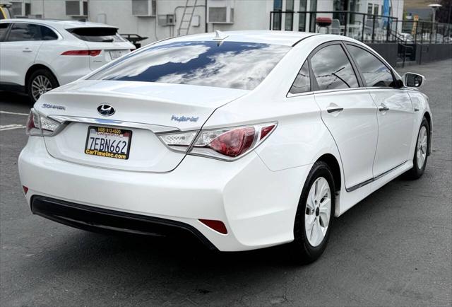 2013 Hyundai Sonata Hybrid Limited 4dr Sedan
