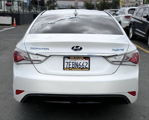 2013 Hyundai Sonata Hybrid Limited 4dr Sedan