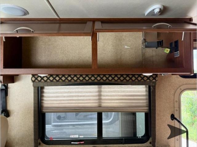 2016 Ford F-53 Unknown