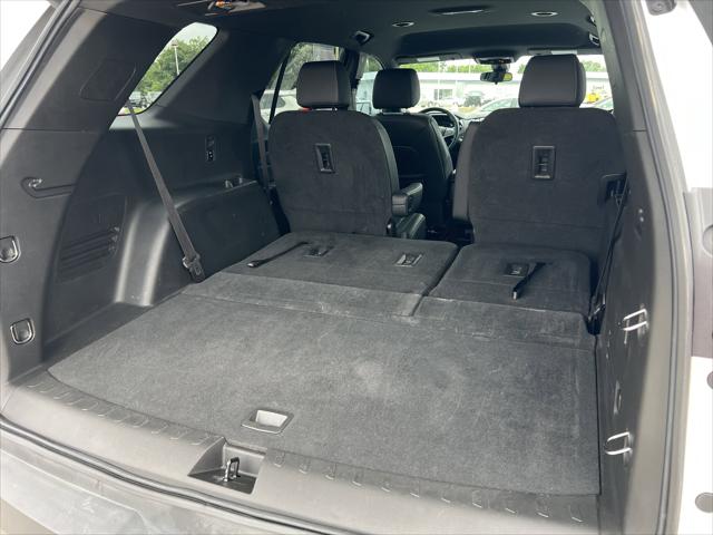 2023 Chevrolet Traverse FWD LT Leather