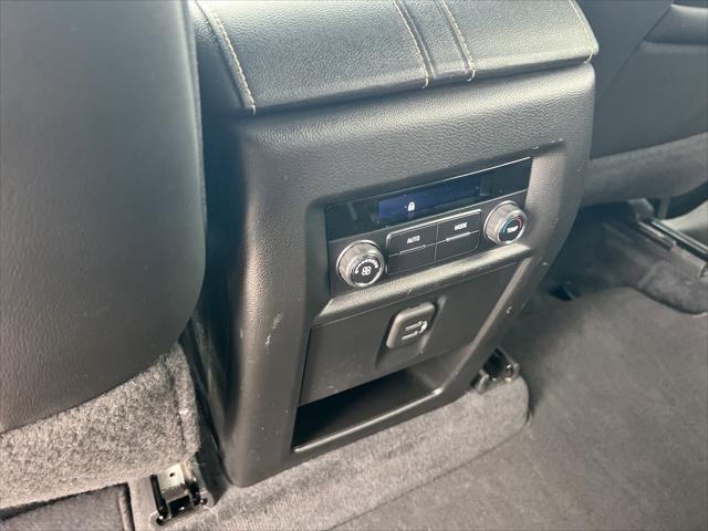 2023 Chevrolet Traverse FWD LT Leather