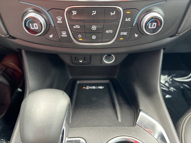 2023 Chevrolet Traverse FWD LT Leather