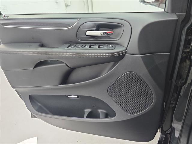 2014 Dodge Grand Caravan SE 30th Anniversary