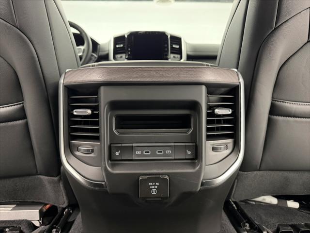 2026 Ram 1500 Laramie Crew Cab 4x4 5'7" Box