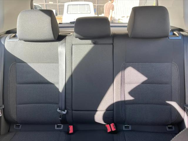 2013 Volkswagen Golf 2.5L 2-Door