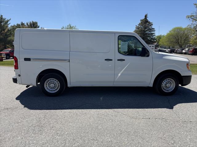 2019 Nissan 1500 S V6