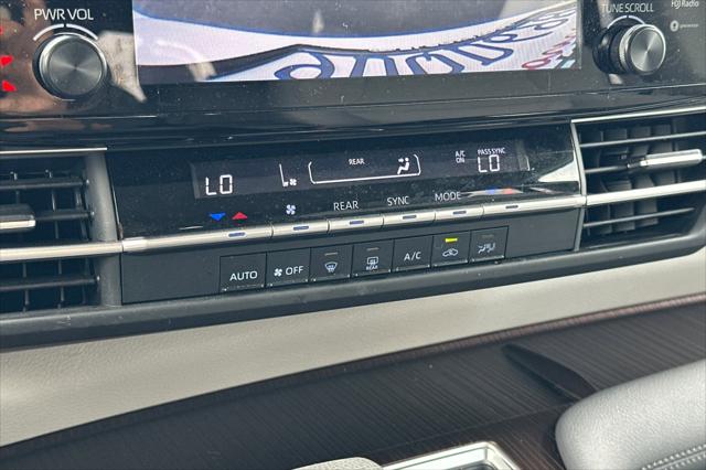 2022 Toyota Sienna LE