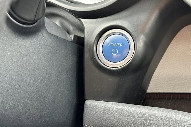 2022 Toyota Sienna LE