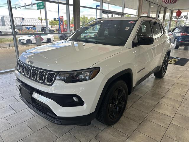 Used 2023 Jeep Compass Latitude 4x4 For Sale in Toledo, OH