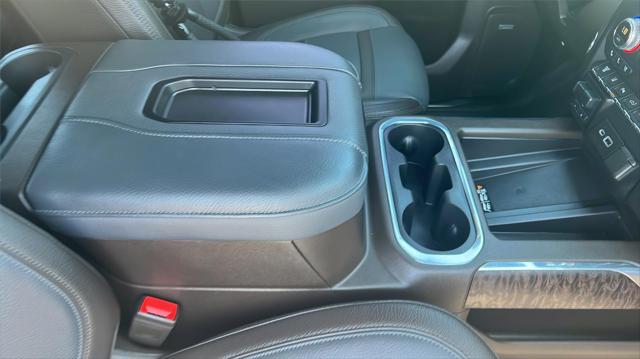 2022 GMC Sierra 3500HD 4WD Crew Cab Long Bed Denali