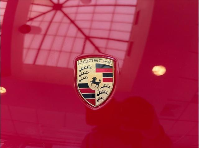 2019 Porsche Macan Sport Utility 4D