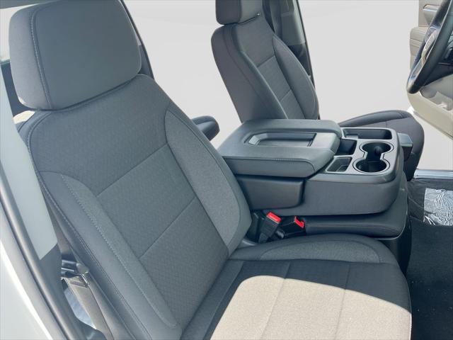 2026 GMC Sierra 2500HD Crew Cab, Standard Bed, SLE, 4WD