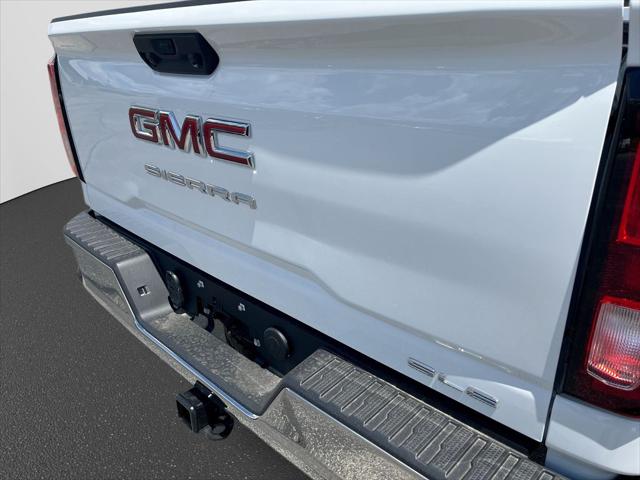 2026 GMC Sierra 2500HD Crew Cab, Standard Bed, SLE, 4WD