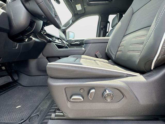2026 GMC Sierra 2500HD Crew Cab, Standard Bed, AT4X, 4WD